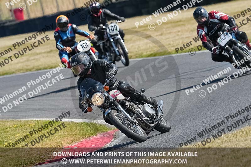cadwell park;cadwell park photographs;cadwell trackday photographs;enduro digital images;event digital images;eventdigitalimages;peter wileman photography;racing digital images;trackday digital images;trackday photos